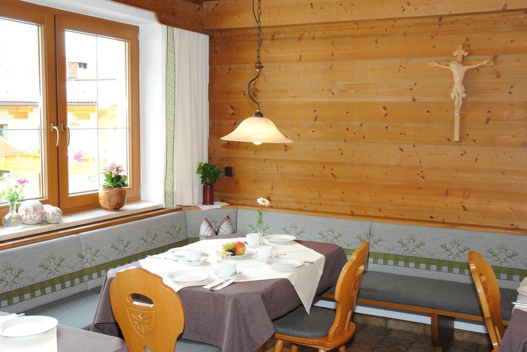 Gaestehaus Pirker Финкенберг Екстериор снимка